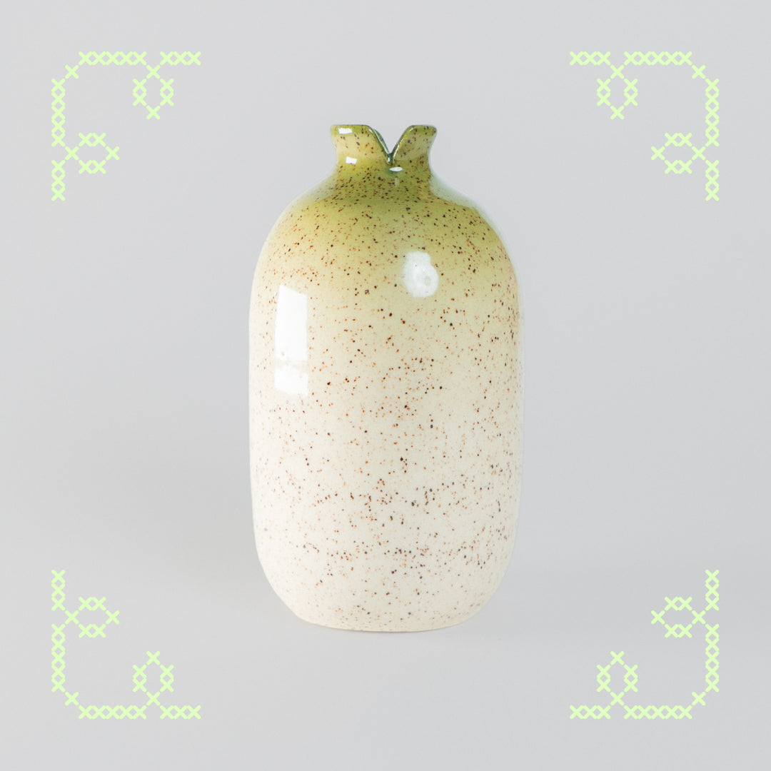 dave the daikon vase