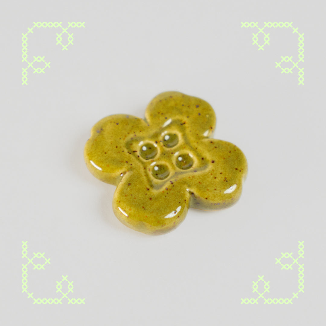 lucky clover button worry stone