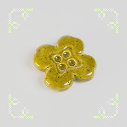 lucky clover button worry stone