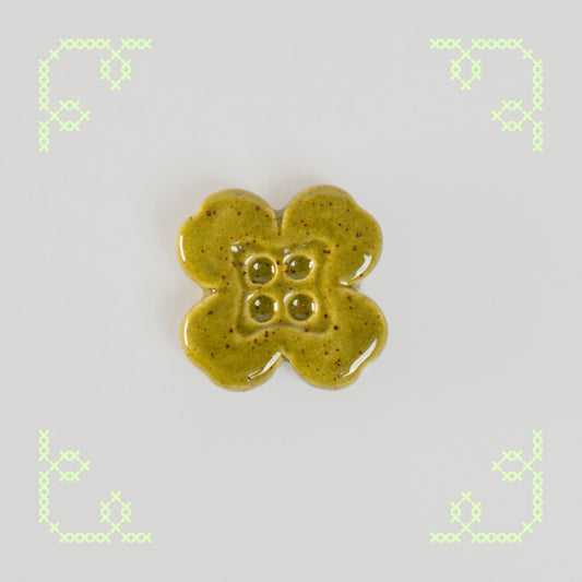 lucky clover button worry stone