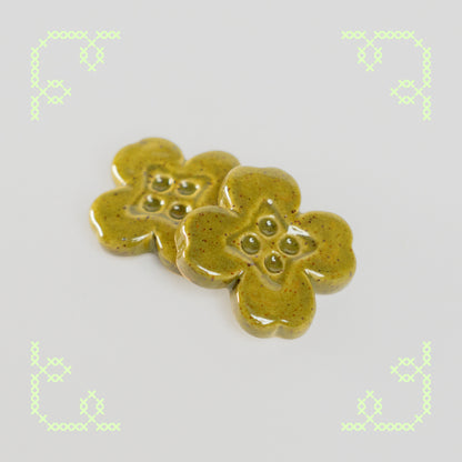lucky clover button worry stone