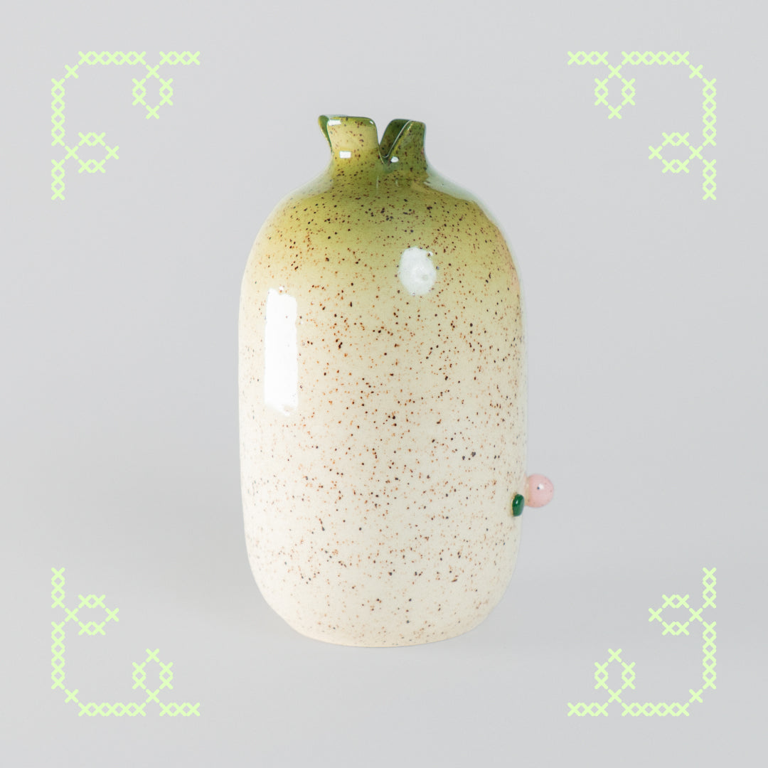 dave the daikon vase