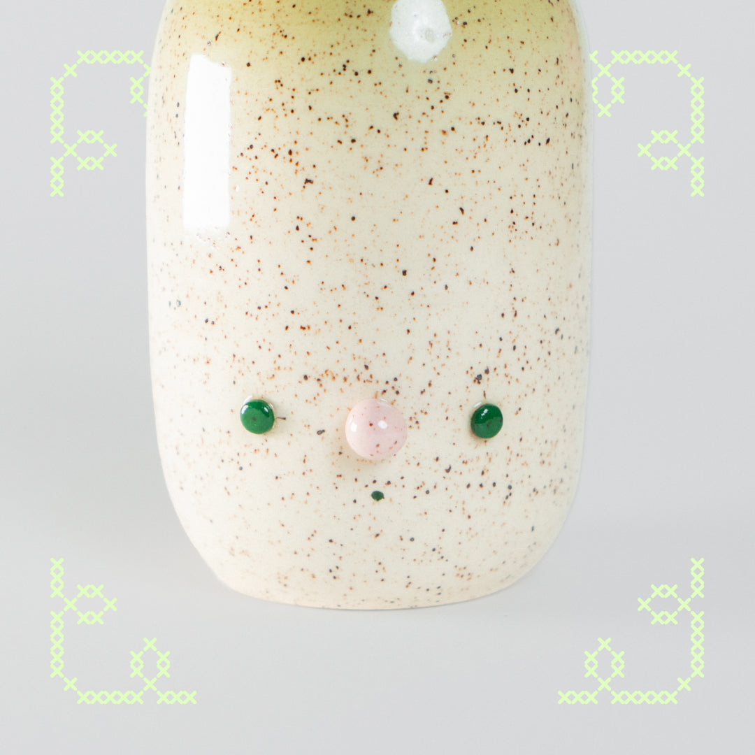 dave the daikon vase