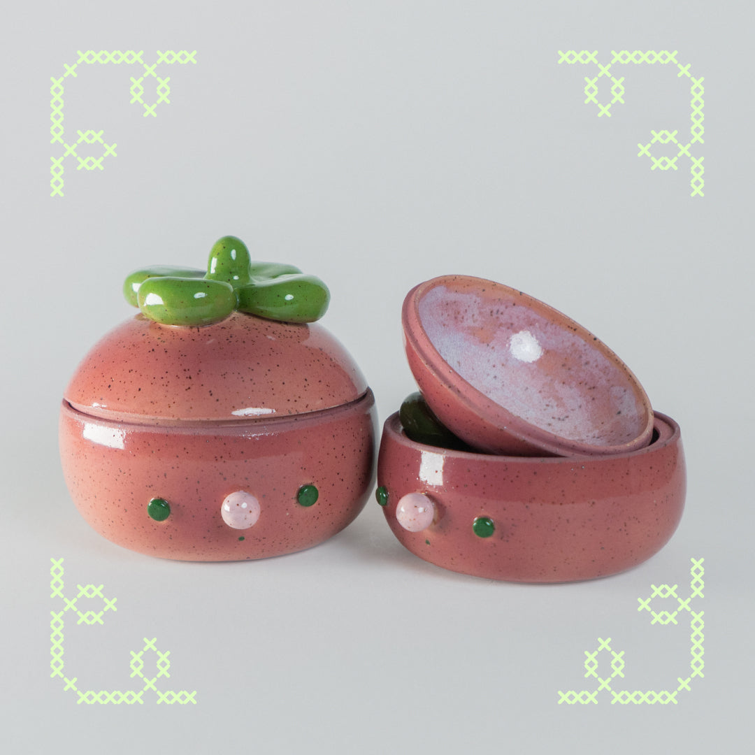 queenie the mangosteen jar