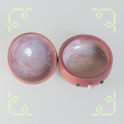 queenie the mangosteen jar