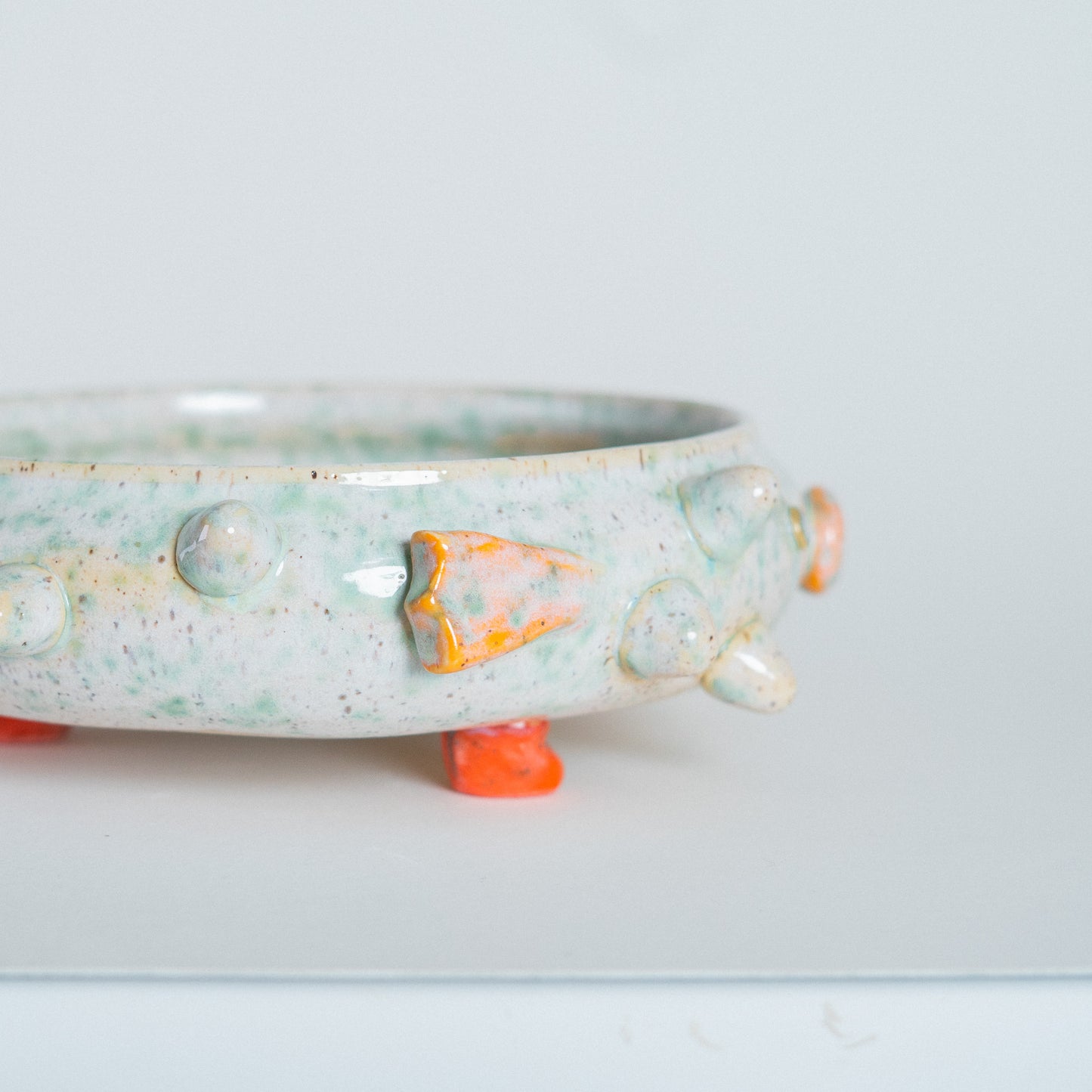 sago the puffer ikebana dish