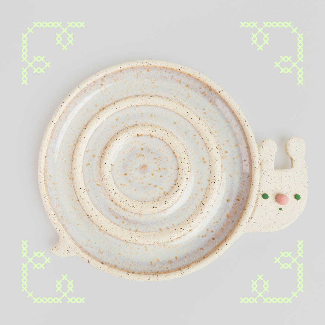 snell the snail plate - snow